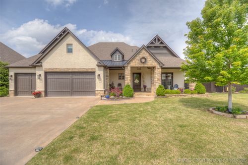 6623 134th Pl, Bixby, OK, 74008-2493 | Card Image