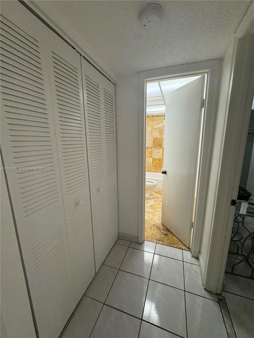 apt-2149-10000 Nw 80th Ct, Hialeah Gardens, FL, 33016-2227 | Card Image