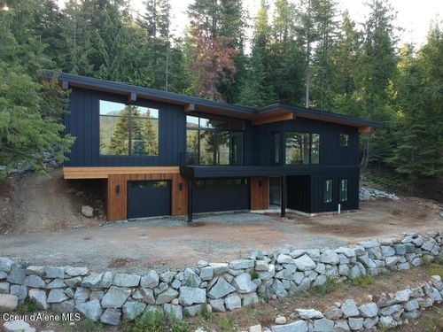 292 Fairway View Dr, Sandpoint, ID, 83864-8987 | Card Image