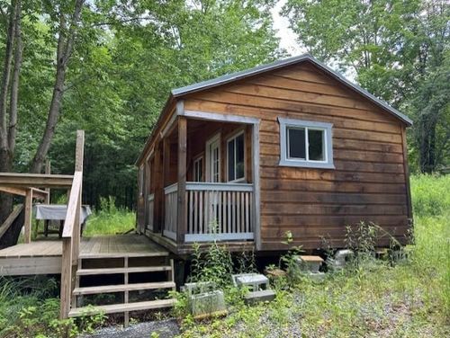 1375 N Hill Rd, Montgomry Ctr, VT, 05471 | Card Image