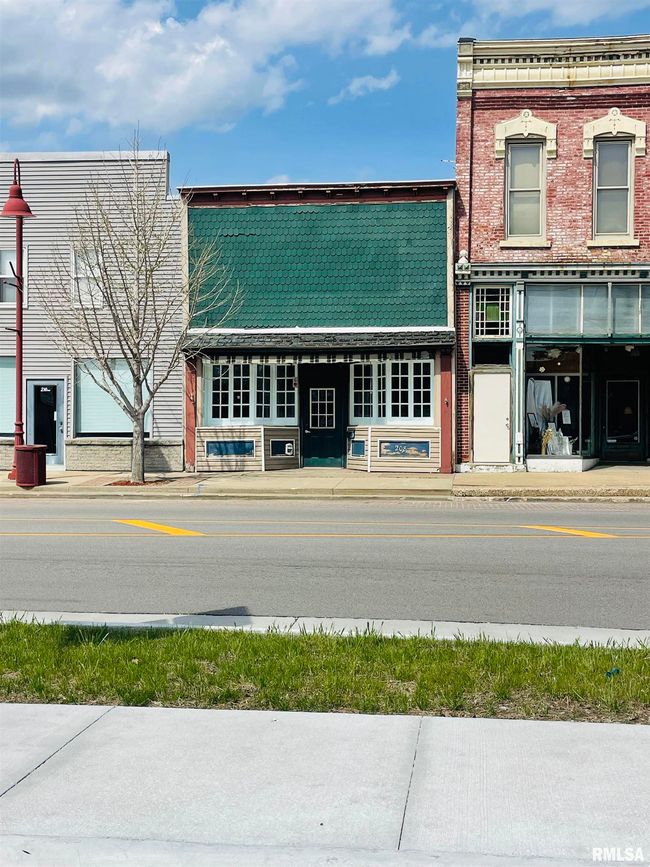 208 Main Ave, Home with 0 bedrooms, 0 bathrooms and null parking in Clinton IA | Image 7