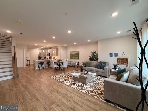 98 Village Dr, SKILLMAN, NJ, 08558 | Card Image