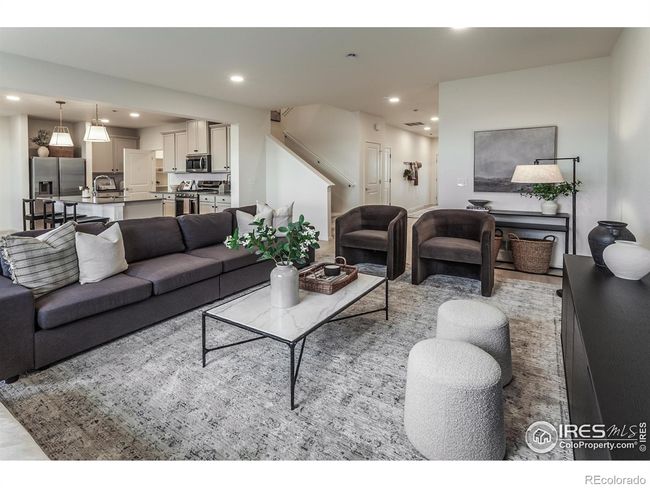 EXAMPLE PHOTO: LIVING ROOM | Image 10