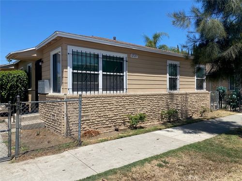 1727 Pine Ave, Long Beach, CA, 90813-1843 | Card Image