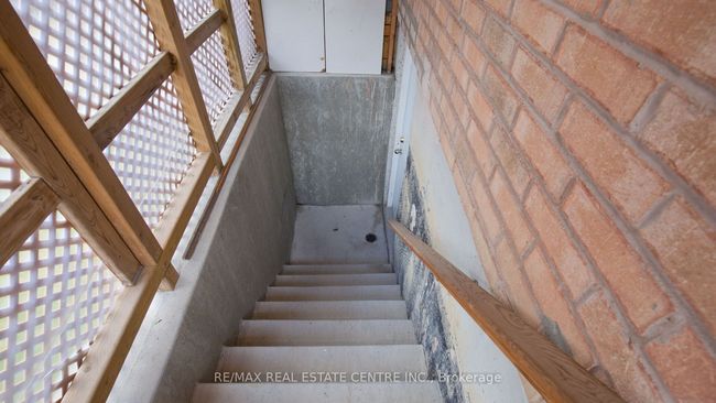 32 Pappain Cres, House other with 6 bedrooms, 3 bathrooms and 4 parking in Brampton ON | Image 39