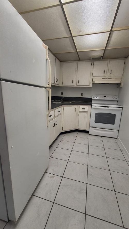 apt-331-4200 Nw 3rd Ct, Plantation, FL, 33317-2829 | Card Image