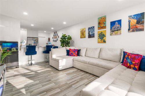 17365-17365 Sw 95th Ave, Palmetto Bay, FL, 33157-4427 | Card Image