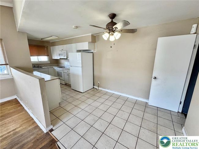 909 Genesee St, House other with 3 bedrooms, 1 bathrooms and null parking in Allentown PA | Image 9