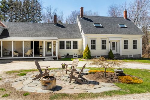 48 Winter Street, Topsham, ME, 04086 | Card Image