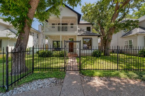 1204 W 39th St, Austin, TX, 78756-3922 | Card Image
