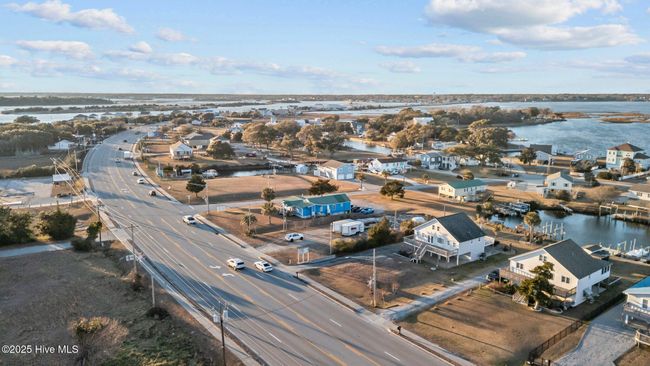 407 Cedar Point Blvd, House other with 3 bedrooms, 3 bathrooms and null parking in Cedar Point NC | Image 41