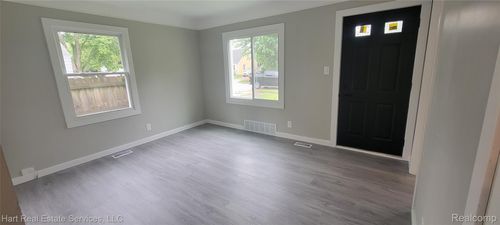 21875 Tulane Ave, Farmington Hills, MI, 48336-4855 | Card Image