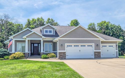 17080 185th St, Manchester, IA, 52057-8967 | Card Image