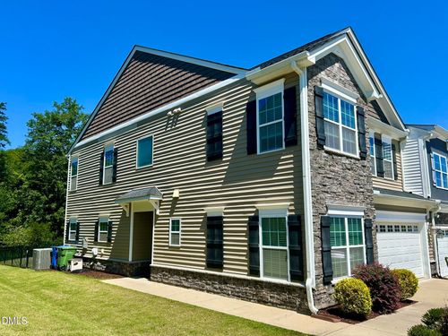 553 Barneswyck Dr, Fuquay Varina, NC, 27526-2276 | Card Image