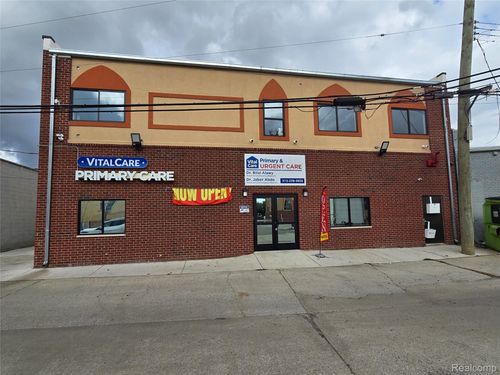 8833 Michigan Ave, Detroit, MI, 48210-2028 | Card Image