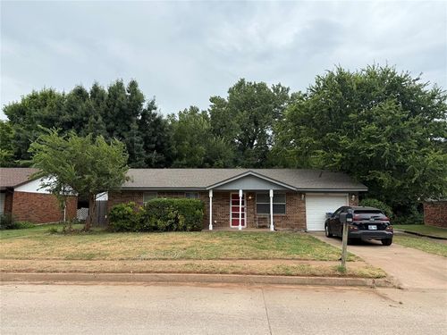 904 N 5th St, Noble, OK, 73068-9307 | Card Image