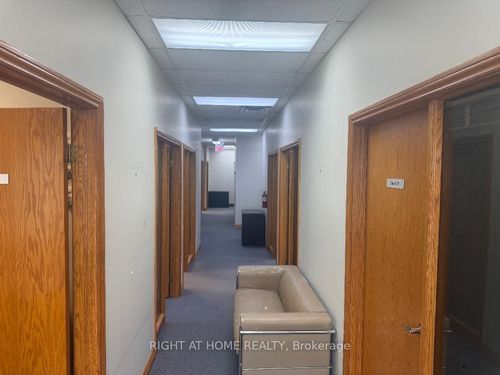 upper-4304 Village Centre Crt, Mississauga, ON, L4Z1S2 | Card Image
