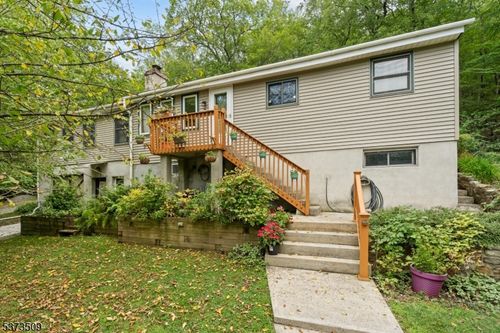 27 Mountain Trl, Sandyston, NJ, 07826-5009 | Card Image