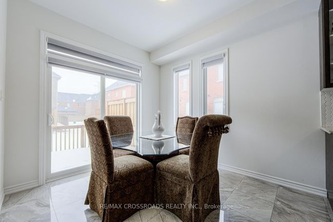 2 Hough Lane, House attached with 3 bedrooms, 3 bathrooms and 1 parking in Ajax ON | Image 12