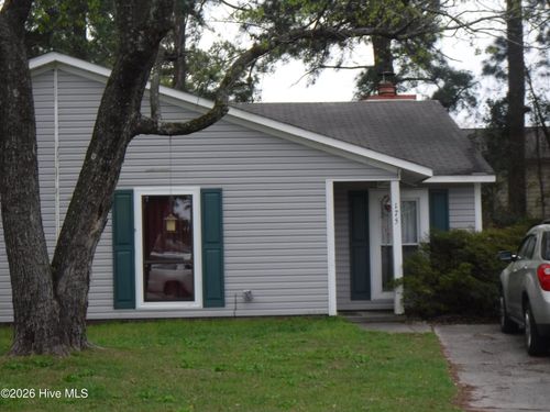 175 Village Cir, Jacksonville, NC, 28546-7787 | Card Image