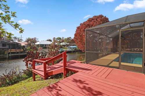 152 Ne Twylite Ter, Port St. Lucie, FL, 34983-1247 | Card Image