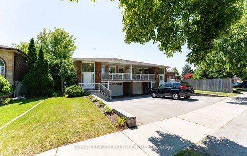 upper-540 Cavell Dr, Mississauga, ON, L5B2N9 | Card Image