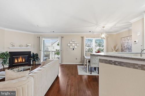 12885 Fair Briar Ln, FAIRFAX, VA, 22033-3858 | Card Image
