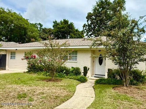 358 Porter Ave, Biloxi, MS, 39530-1944 | Card Image