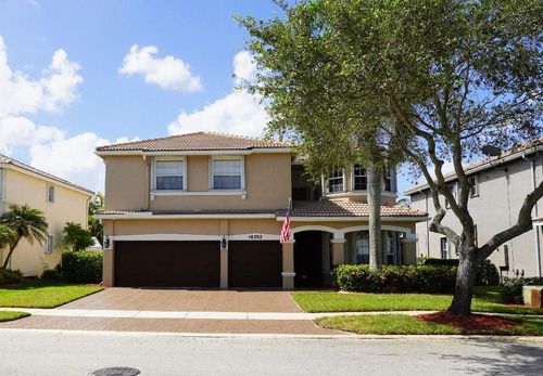 16352 Sw 14th St, Pembroke Pines, FL, 33027-5121 | Card Image