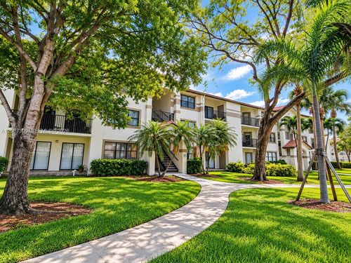 25-8-550 S Park Rd, Hollywood, FL, 33021-8598 | Card Image