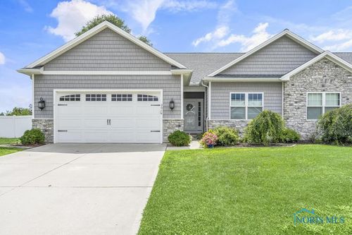 3014 Camelot Dr, Oregon, OH, 43616-3014 | Card Image