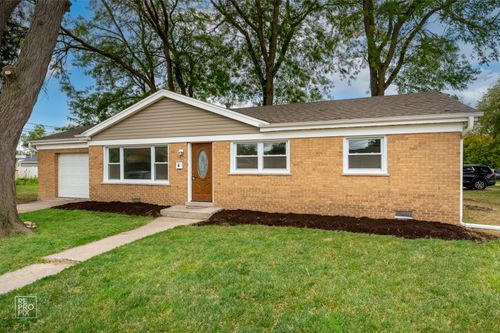10854 Lyman Ave, Chicago Ridge, IL, 60415-2250 | Card Image