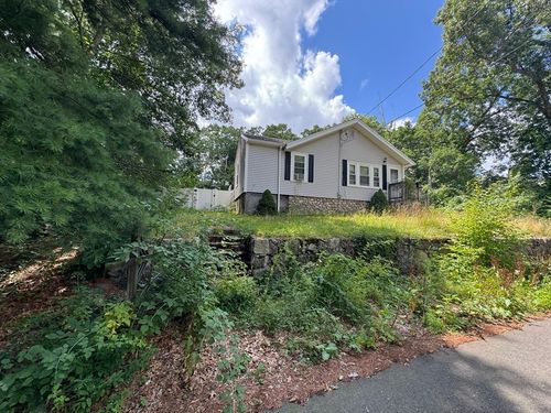 67 Short St, Brockton, MA, 02302-2660 | Card Image