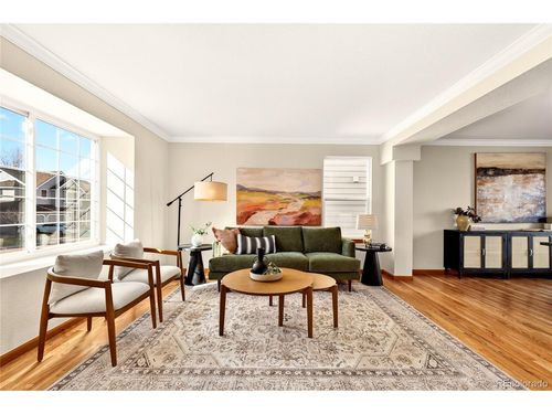 8852 Chestnut Hill Ln, Highlands Ranch, CO, 80130-5127 | Card Image