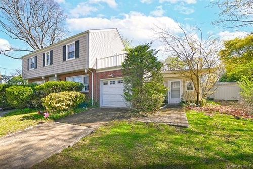 1 Camp Place, Hempstead, NY, 11566 | Card Image