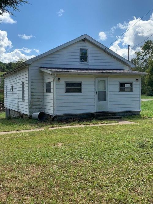 702 Fox Rd, Sligo, PA, 16255-4024 | Card Image