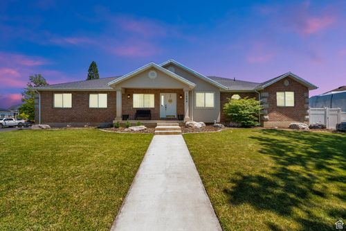 1569 Troon Cir, Syracuse, UT, 84075-9792 | Card Image