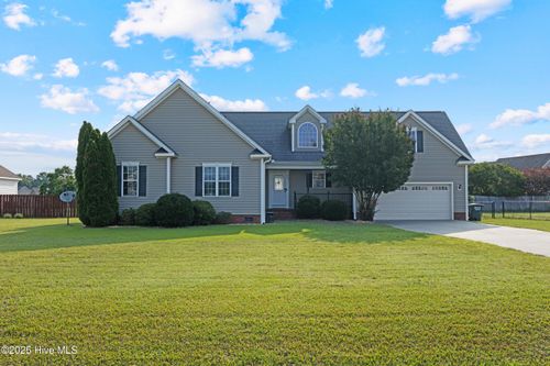 202 Brookside Way, Pikeville, NC, 27863-9633 | Card Image