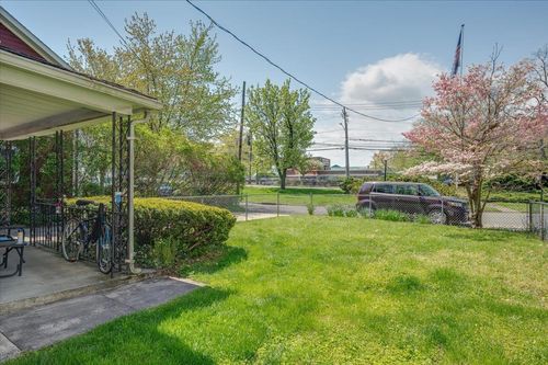 516 Broadway, Hastings On Hudson, NY, 10706-1806 | Card Image