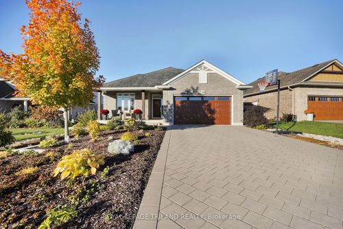 95 Brooker Trail, Thorndale, ON, N0M2P0 | Card Image