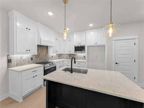 30 Benwick Ln, Bella Vista, AR, 72714-4339 | Card Image