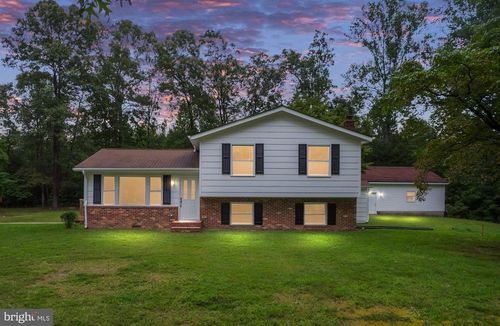 20023 Paradise Ln, RUTHER GLEN, VA, 22546-3924 | Card Image