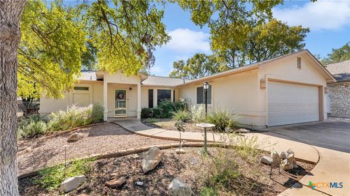 111 Vandeventer Dr, Burnet, TX, 78611-3520 | Card Image