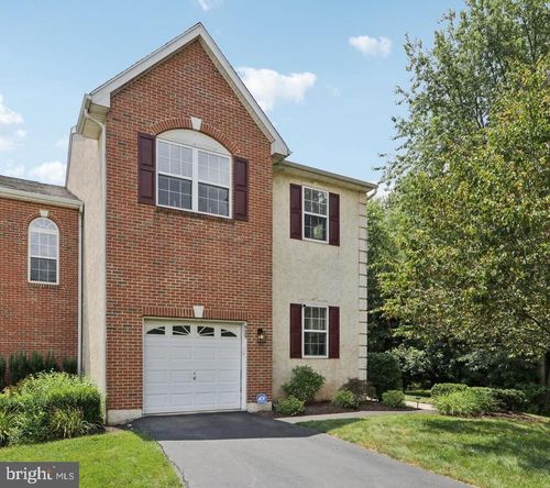 929 Shenkle Dr, COLLEGEVILLE, PA, 19426-4800 | Card Image