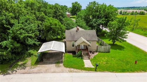 104 E 6th St, Tonganoxie, KS, 66086-9716 | Card Image