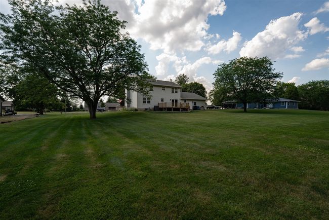 307 Blue Jay Dr, House other with 4 bedrooms, 4 bathrooms and 2 parking in Le Roy IL | Image 42