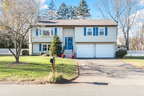 5 Palmer Cir, Cromwell, CT, 06416-2158 | Card Image