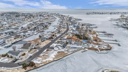 5 Tobago Ave, Toms River, NJ, 08753-4761 | Card Image