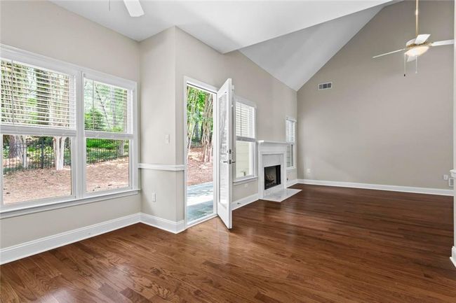 115 Graystone Ter, House other with 3 bedrooms, 2 bathrooms and 2 parking in Alpharetta GA | Image 11