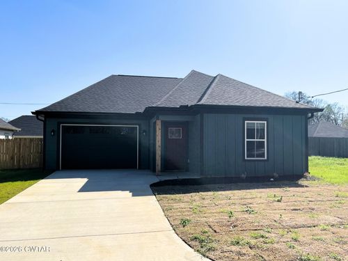 120 E Grand St, Jackson, TN, 38301-4406 | Card Image